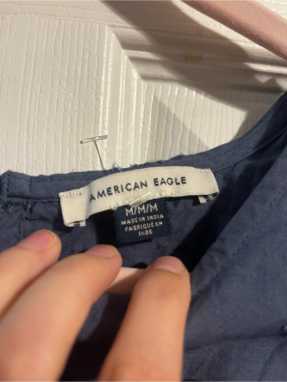 American Eagle Outfitters | Navy Eyelet Cropped Blouse - Sz Medium - Picture 6 of 9